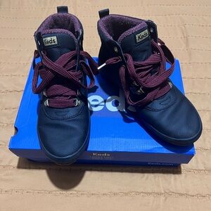 Keds black and Burgundy laced bootie